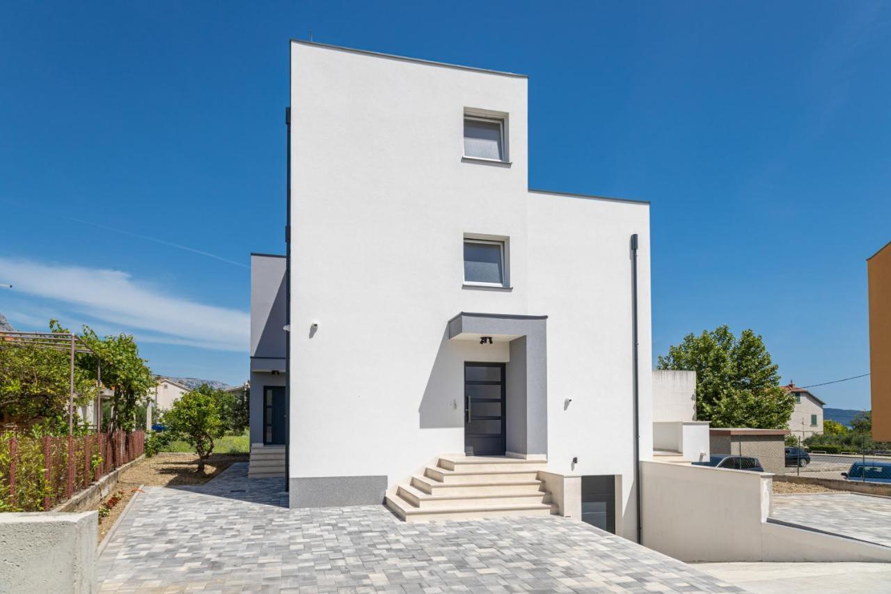 Bonaca With Terrace And Private Parking