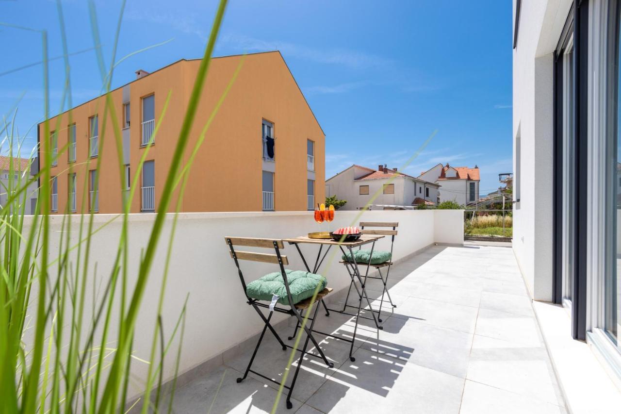 Apartment Bonaca With Terrace And Private Parking