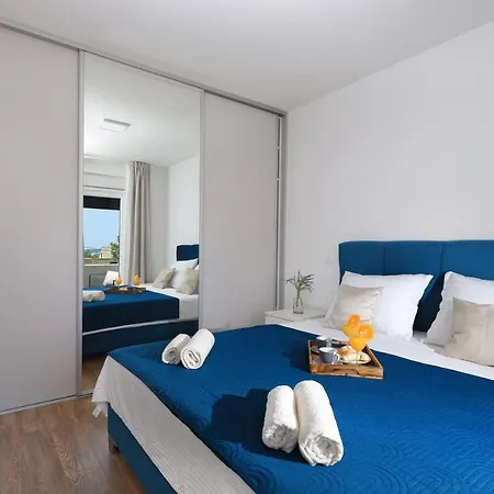 Bonaca Apartments With Terrace And Private Parking Kaštela Exteriér fotografie