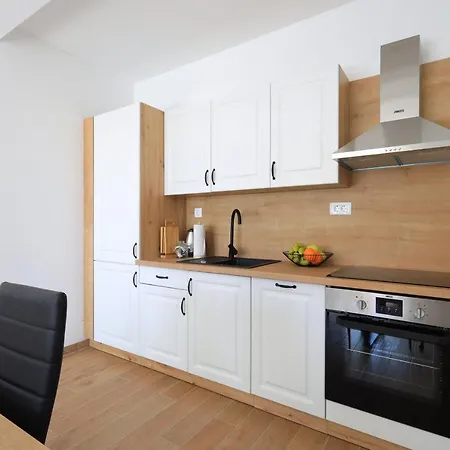 Bonaca Apartments With Terrace And Private Parking Kaštela Exteriér fotografie