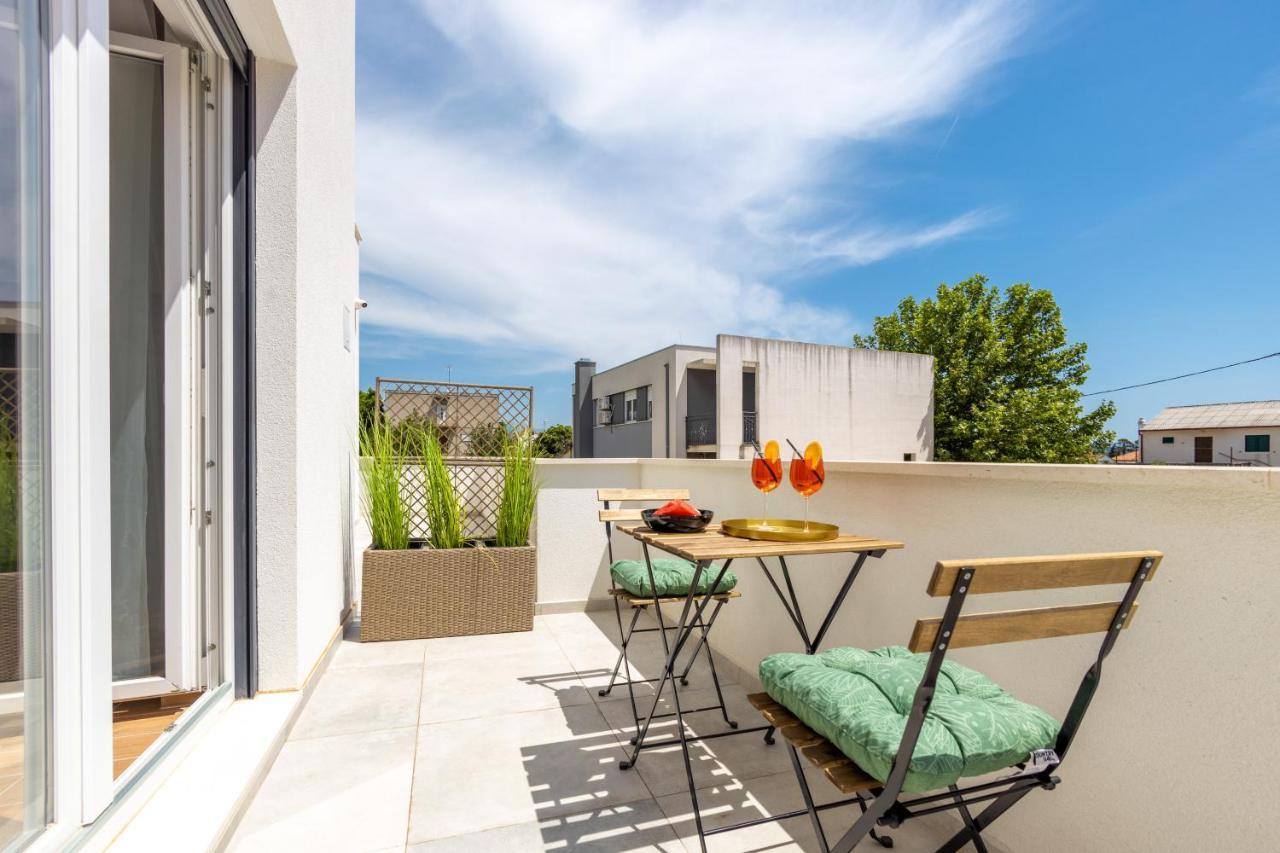 Apartment Bonaca With Terrace And Private Parking *